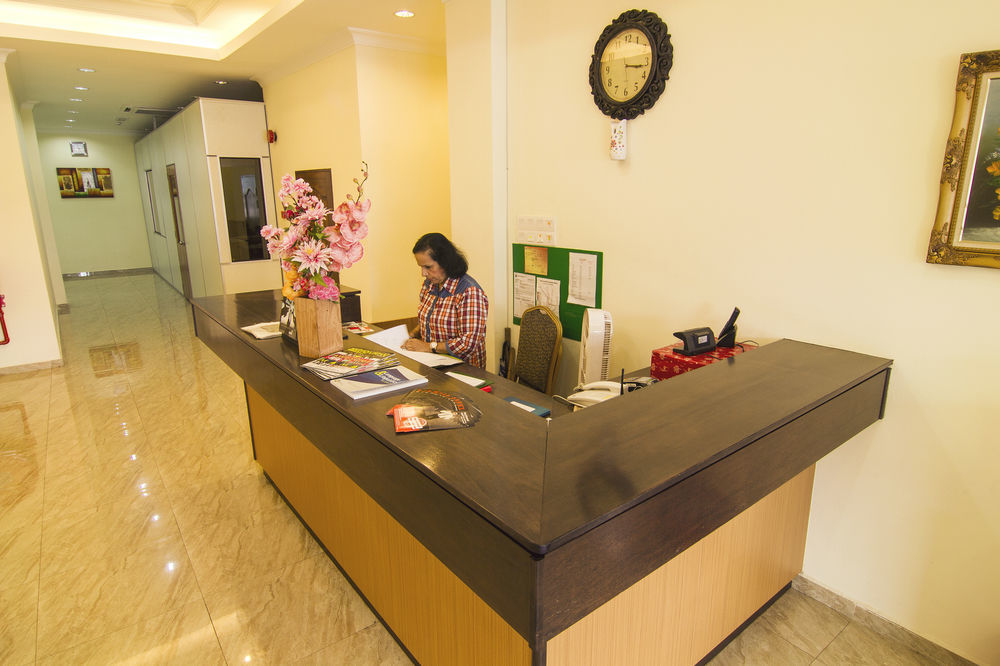 Oyo 327 Buddys Hotel Kuala Lumpur Dış mekan fotoğraf